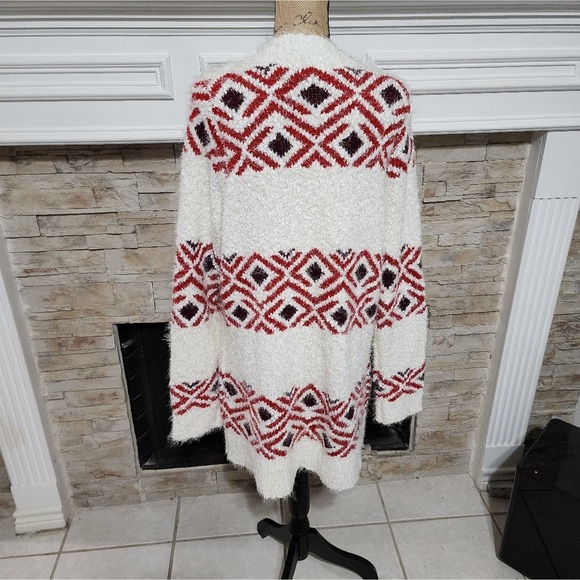Monroe and Maine red and white fair aisle shop neck‎ fuzzy eyelash sweater tunic - Picture 2 of 7